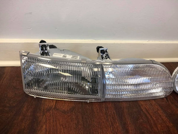 92-95 Ford Taurus/ 94-95 Taurus Gl Headlights