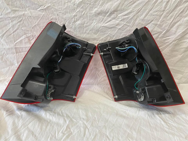 2011-2019 Dodge Caravan Tail Light Set