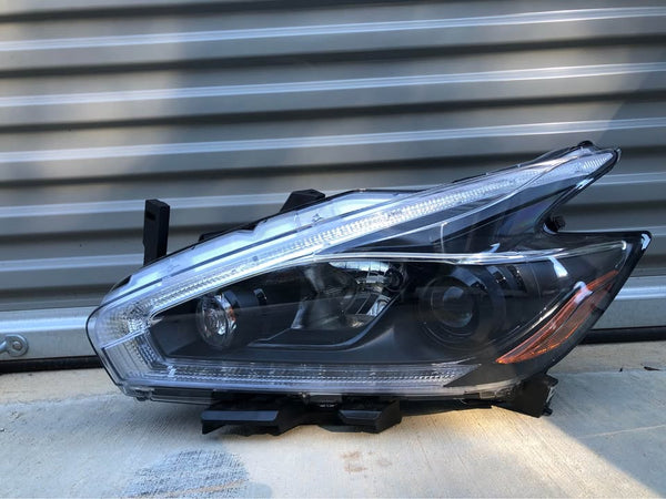 Headlight For 2015-2018 Nissan Murano Halogen w/LED DRL Projector Left Side