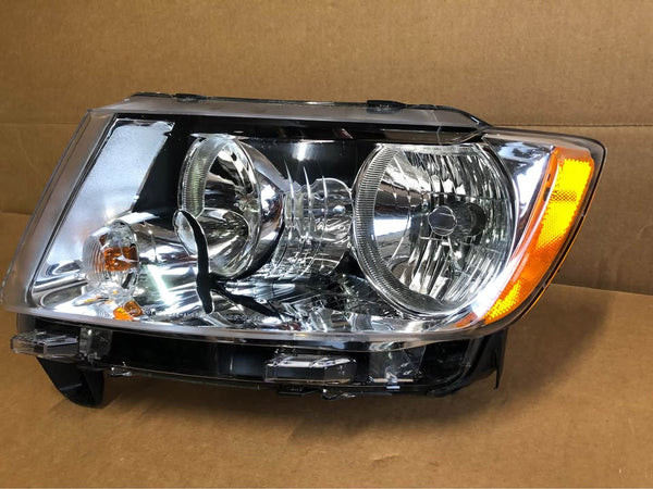 2011-2013 Jeep Grand Cherokee 11-17 Compass Halogen Driver Side Headlight Headlamp