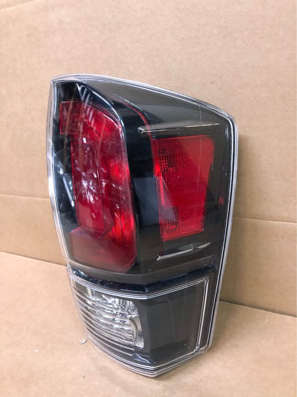 Right Passenger Side Tail Light For 20-23 Toyota Tacoma w/Black Bezel