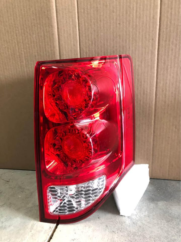 2011-19 Dodge Grand Caravan Passenger Side Tail Light