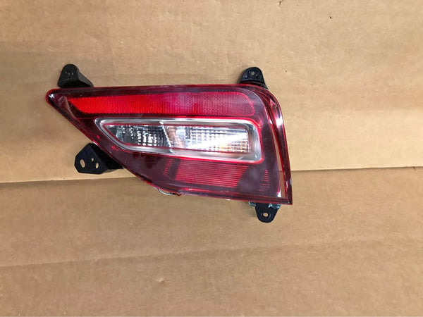 Reverse Backup Light for 19-20 Hyundai Sonata Right Passenger Side