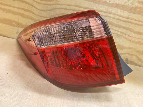 2017-2019 Toyota Corolla without LED Reverse Lights Driver Side Quarter Mounted Tail Light