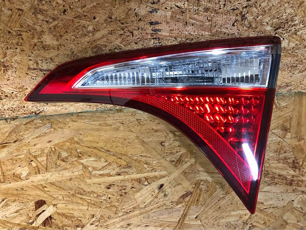 2014 2015 2016 Toyota Corolla Back Up Inner Tail Light Taillamp Right Passenger Side