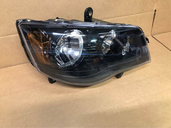 Headlight For Chrysler Town & Country 14-16 Right Passenger Side Halogen