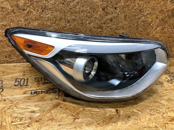 Passenger Side for 2014-2019 Kia Soul Halogen Headlight Assembly Clear Lens NEW