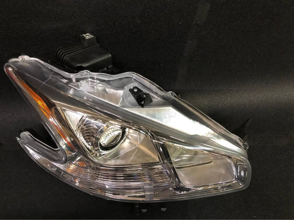 Fits Nissan Maxima 09-14 Halogen Type Passenger New Headlight