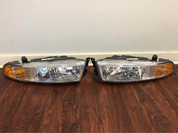 02-03 Mitsubishi Galant Headlights