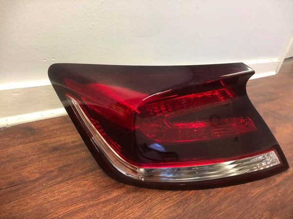 2014-2015 Honda Civic Driver Side Tail Light