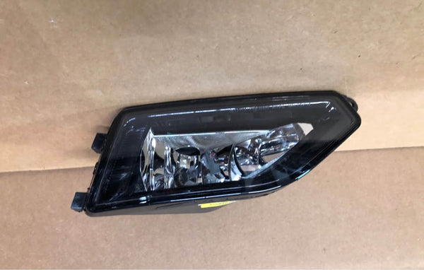 Right Passenger Side Fog Light For 18-20 Volkswagen Atlas