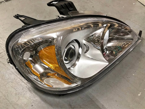 2002-2005 Mercedes M-Class ML Series Passenger Side Headlight