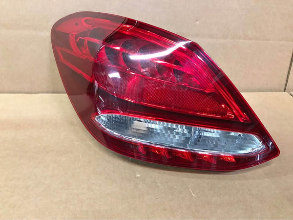 Tail Light Lamp Assembly Driver Side LH for Mercedes Benz New