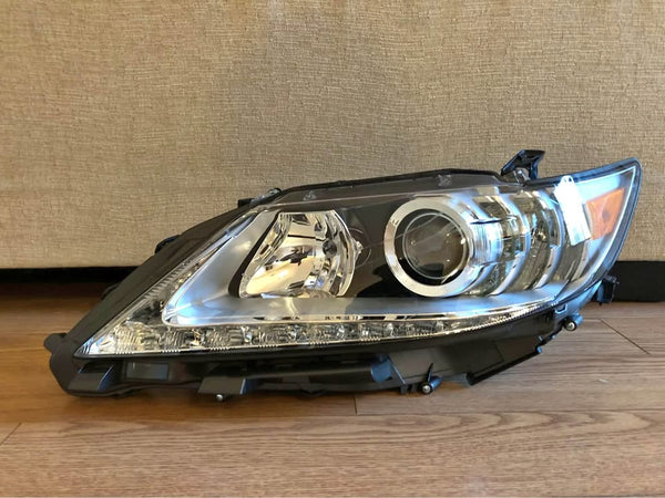 Headlight For 13-15 Lexus ES350 And ES350H Driver Left HID Headlamp Includes Leveling Motor