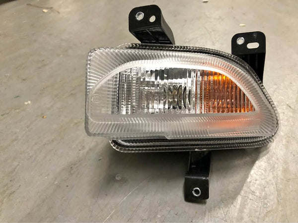 2015-18 Jeep Renegade Front Driver Side Parking Light