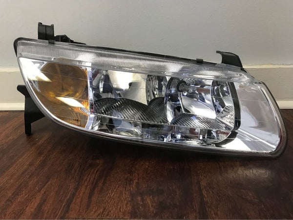 2001-2002 Saturn L200 L300 Passenger Side Headlight