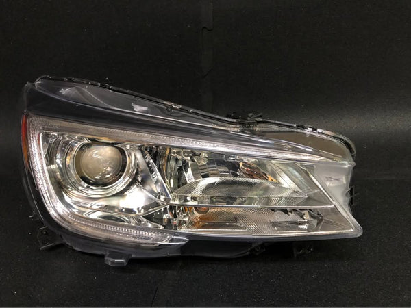 Headlight fits Subaru Ascent 19-20 Halogen Passenger Side Chrome Housing